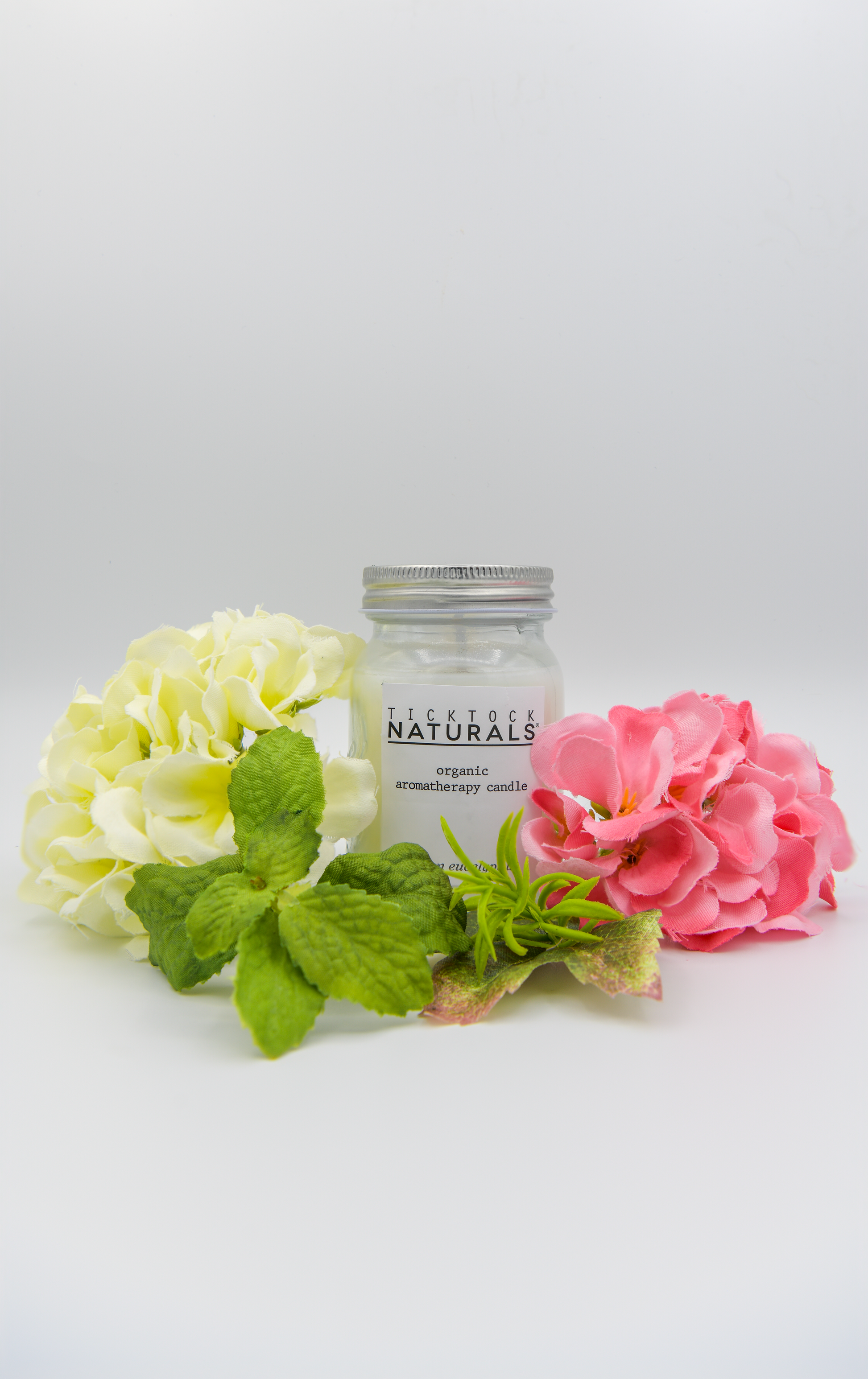 organic lemon eucalyptus aromatherapy candle